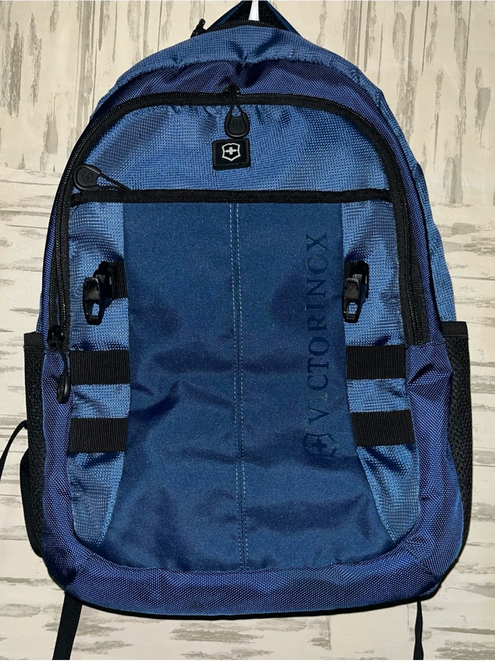 Victorinox genius professional essential Laptop Compact Backpack Bag blue